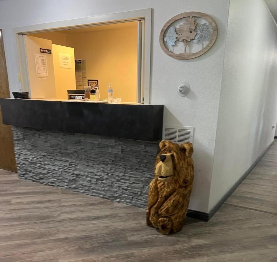 Northwoods Motel Ladysmith Екстериор снимка