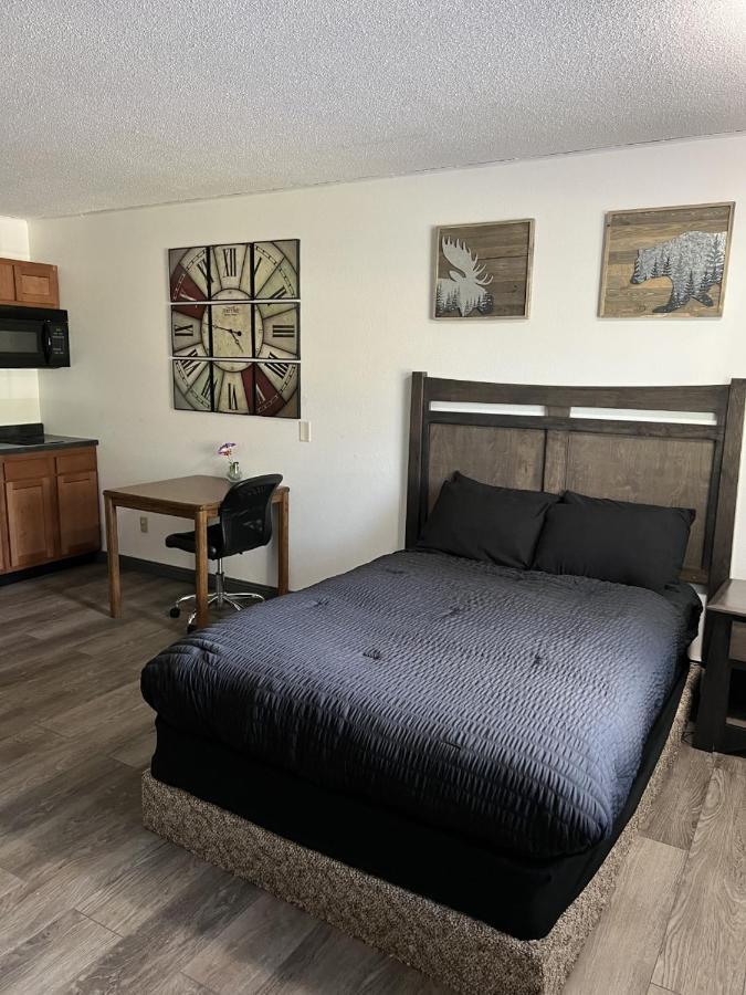 Northwoods Motel Ladysmith Екстериор снимка