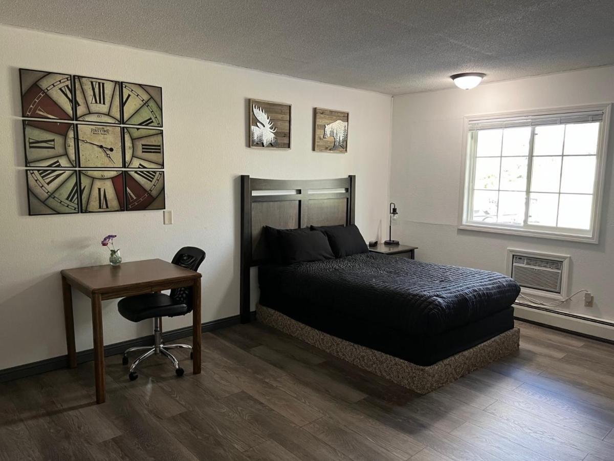 Northwoods Motel Ladysmith Екстериор снимка